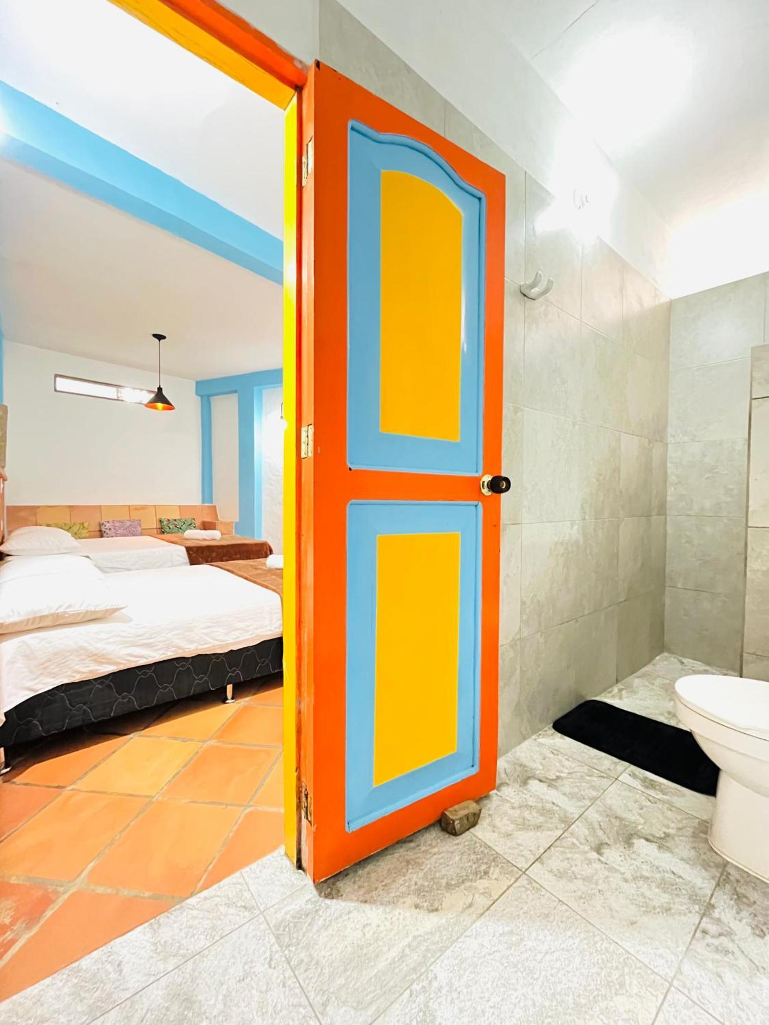 Casa De Las Rocas Hostel ハルディン エクステリア 写真